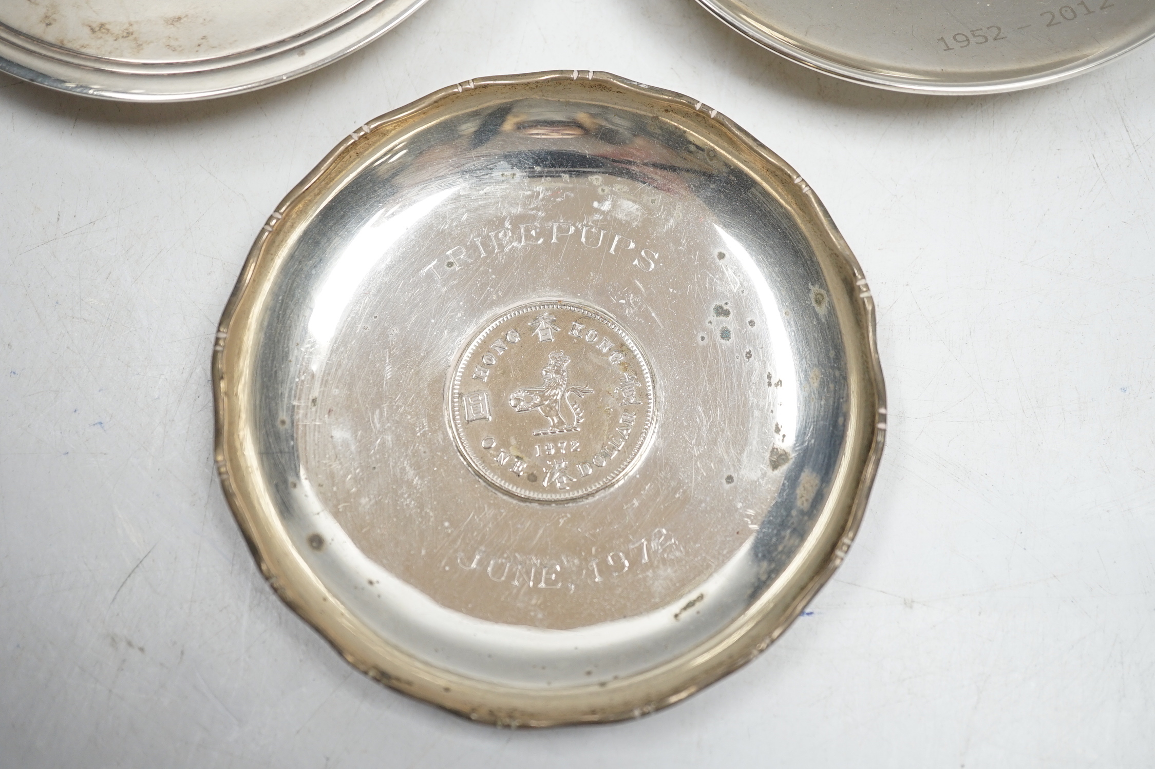 Three pairs of modern silver nut dishes, including armada dishes and commemorative, largest diameter 10.8cm, 18.7oz.